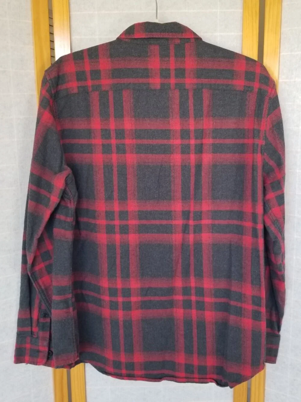 Banana Republic Luxe Flannel Shirt Red Charcoal Gray Plaid Men's XL